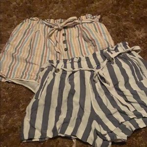 American Eagle Patterned stripped shorts